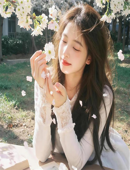 《小薇小芙看见一头熊》隐藏彩蛋发现指南：细节与彩蛋寻找攻略